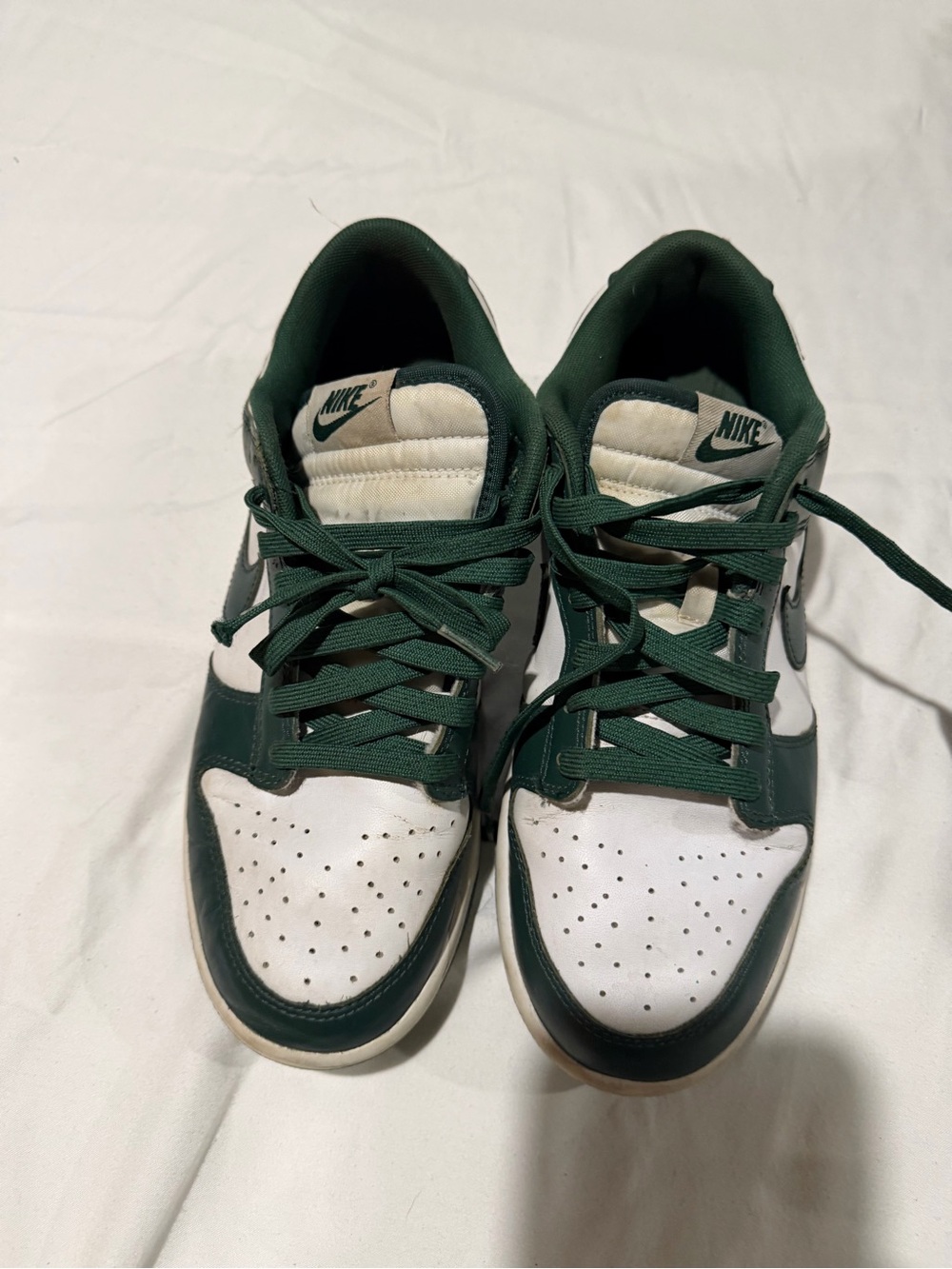 Nike Low-Top Sneakers in Forest Green and White